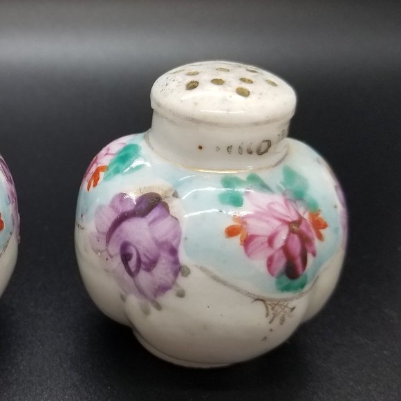 Vintage Hand painted Moriyama Mori-machi Ceramic Salt & Pepper Shakers with Tray - Picture 4 of 7